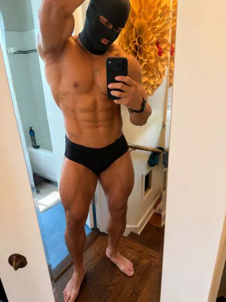 Escorts Des Plaines, Illinois Dadmuscles