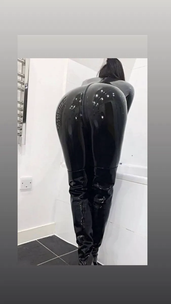 Escorts Middlesbrough, England Dominatrix Meduza