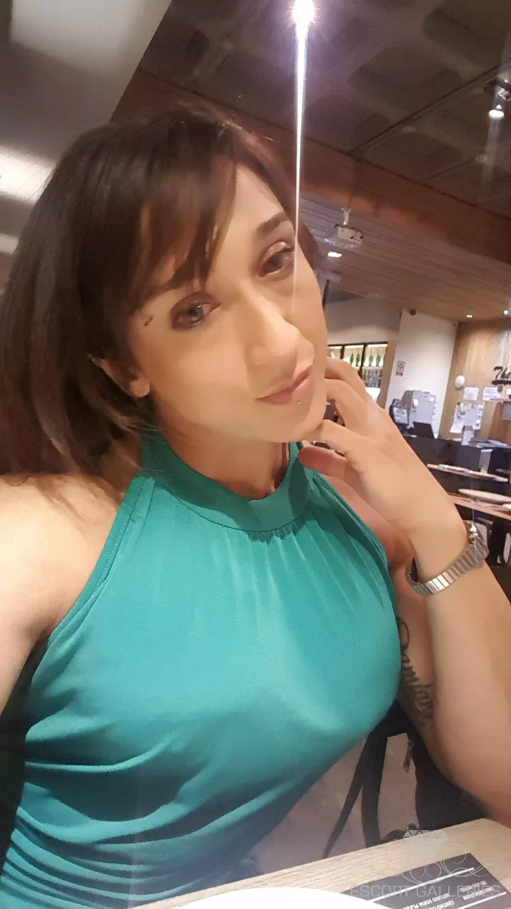 Escorts Eindhoven, Netherlands Karyn Bayres