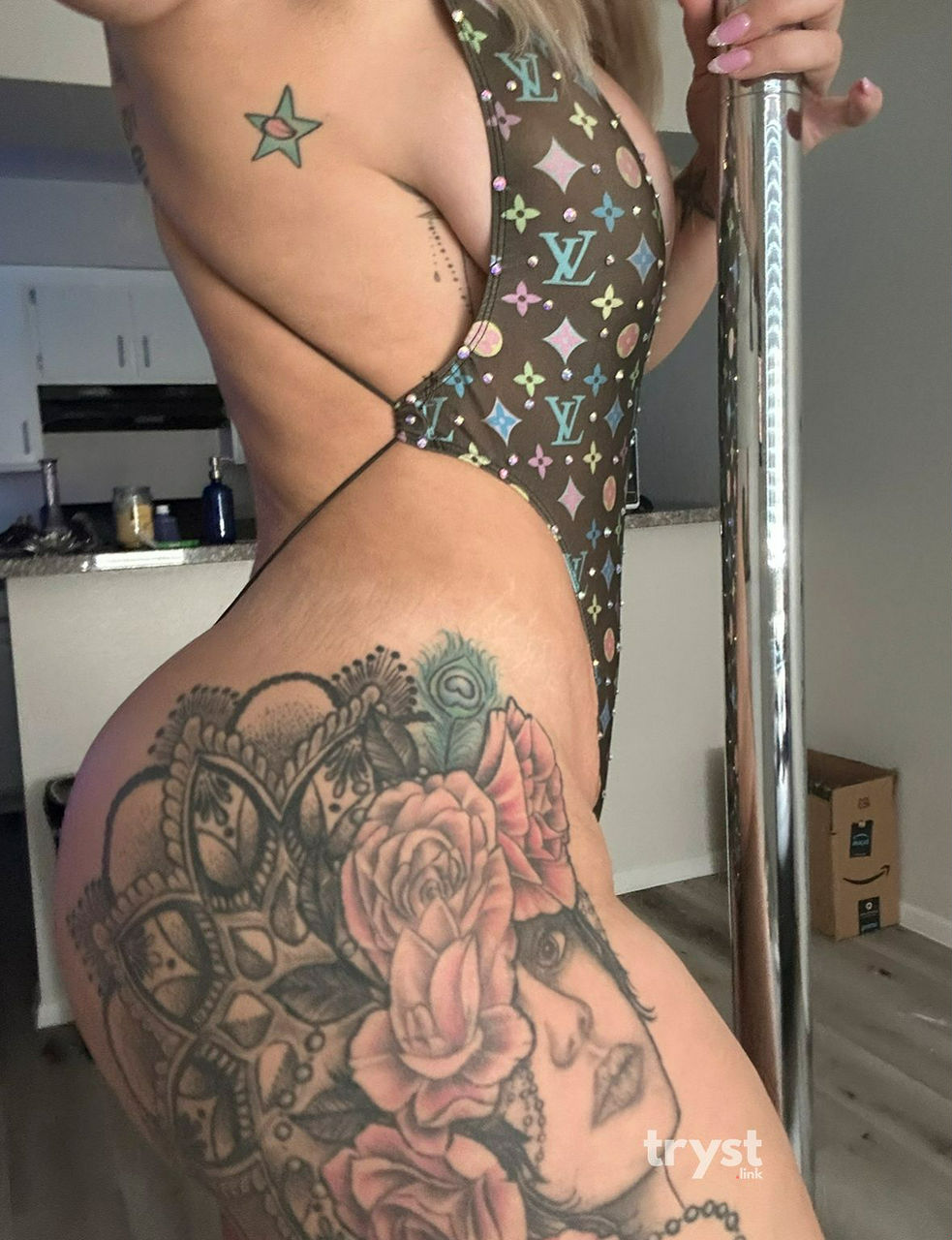 Escorts Augusta, Georgia SexyMae | Tall and Curvy