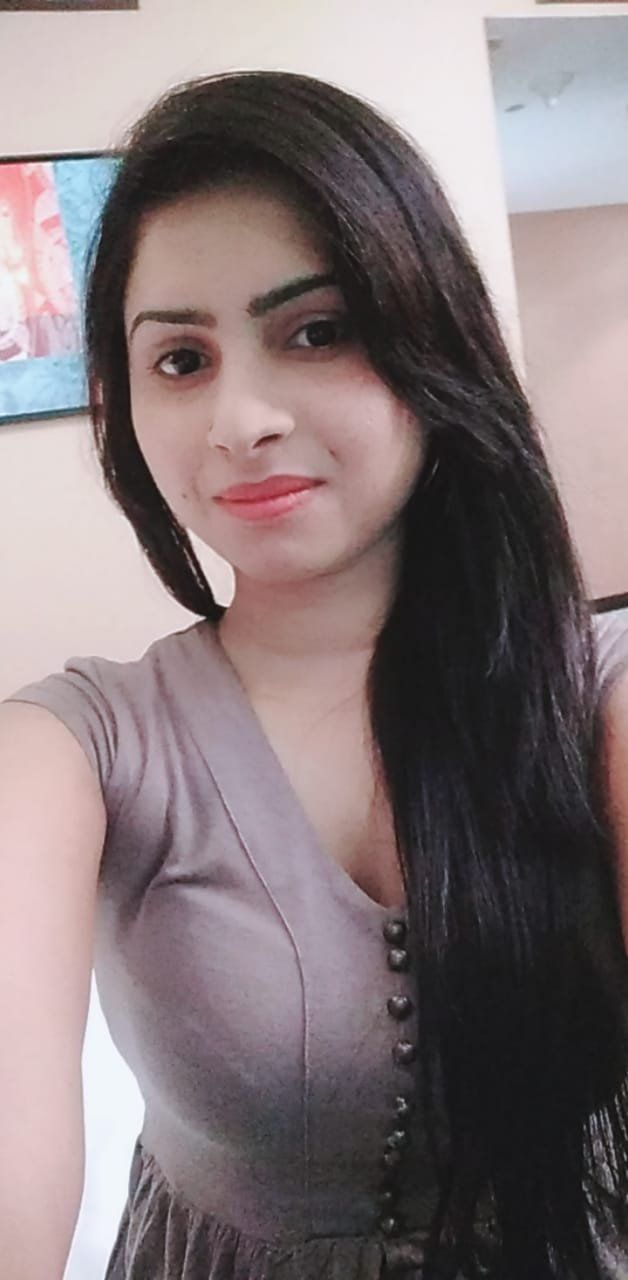 Escorts Abu Dhabi, United Arab Emirates Palak Indian Girl