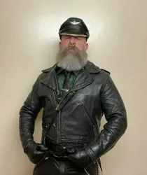 Escorts Springfield, Massachusetts LEATHER MASTER