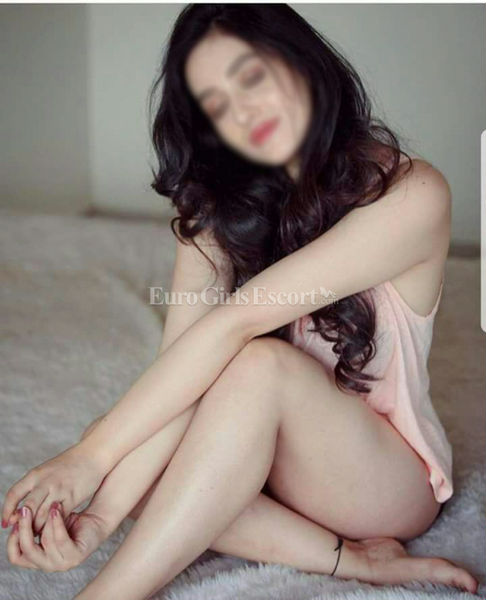 Escorts Ahmedabad, India Nikki