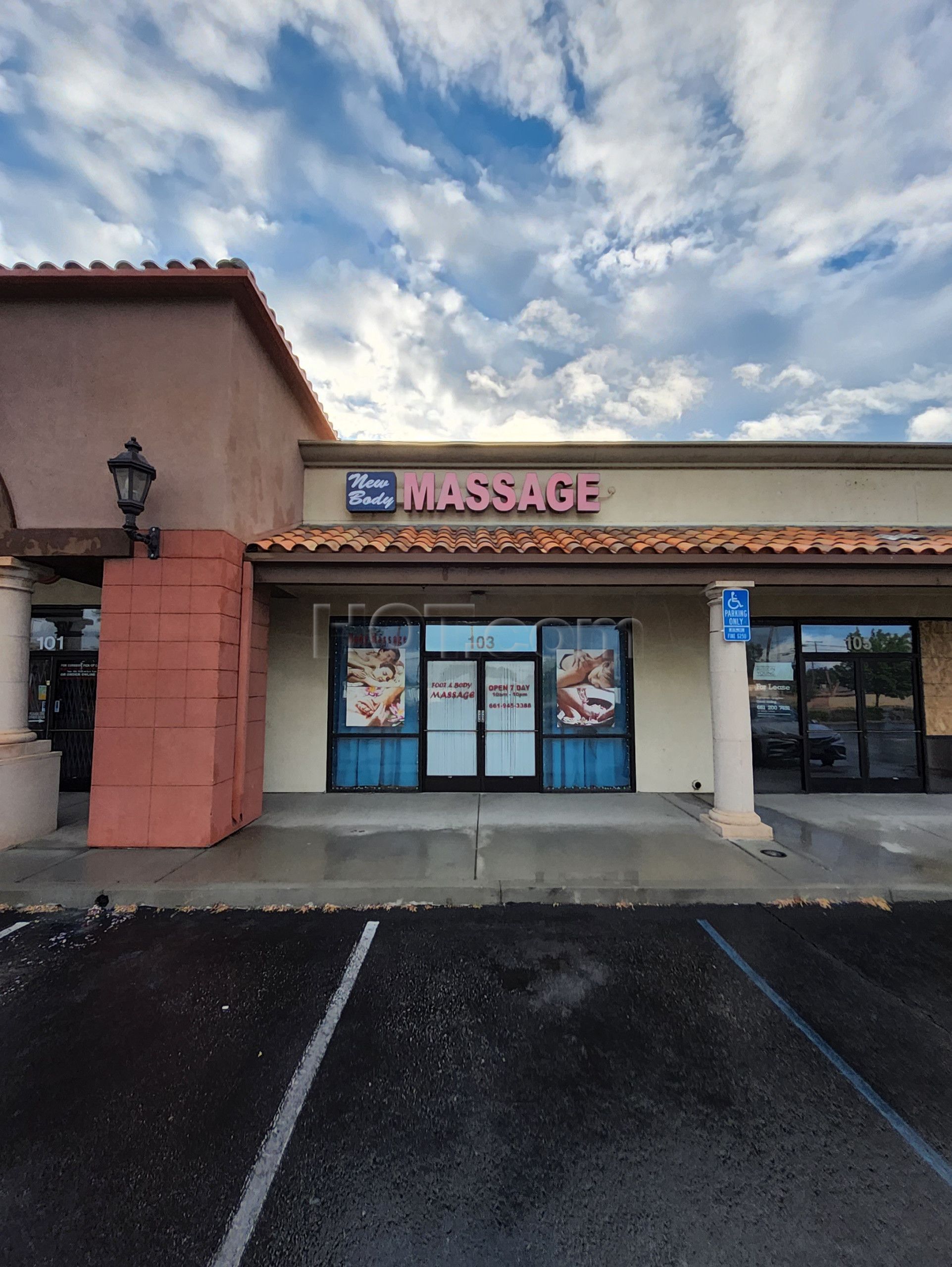 Lancaster, California New Body Massage