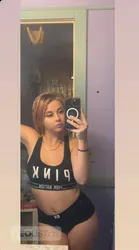 Escorts Montreal, Quebec Olivia