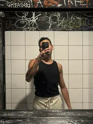 Escorts Melbourne, Australia Kinkktwinkk