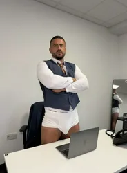 Escorts Durham, England StraightStevo
