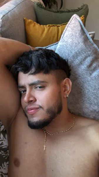 Escorts West Freehold, New Jersey KevinCollazos
