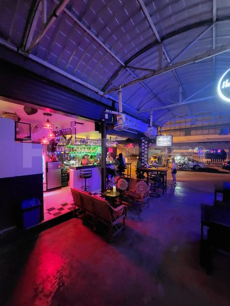 Beer Bar / Go-Go Bar Chiang Mai, Thailand Meow Bar