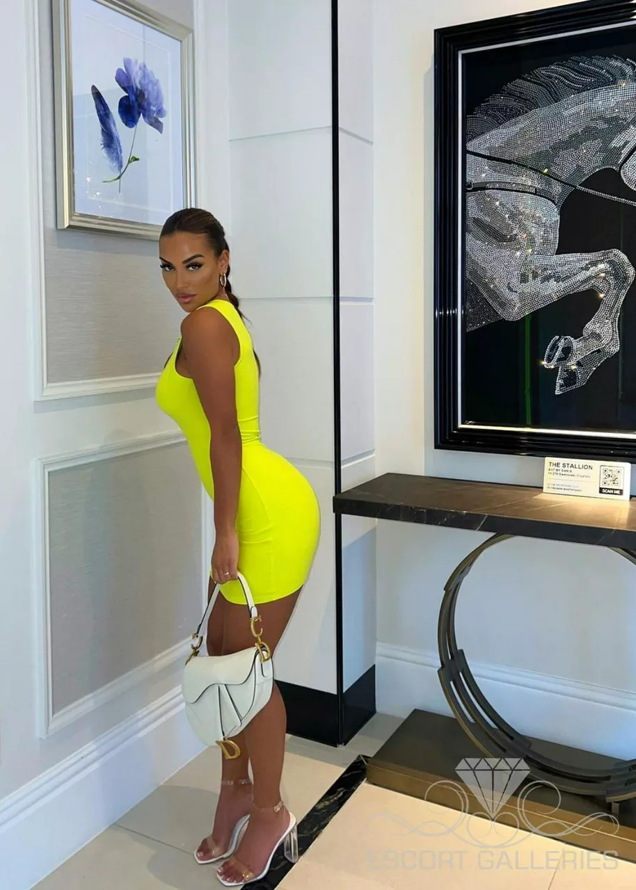 Escorts Alexandria, Egypt Angela