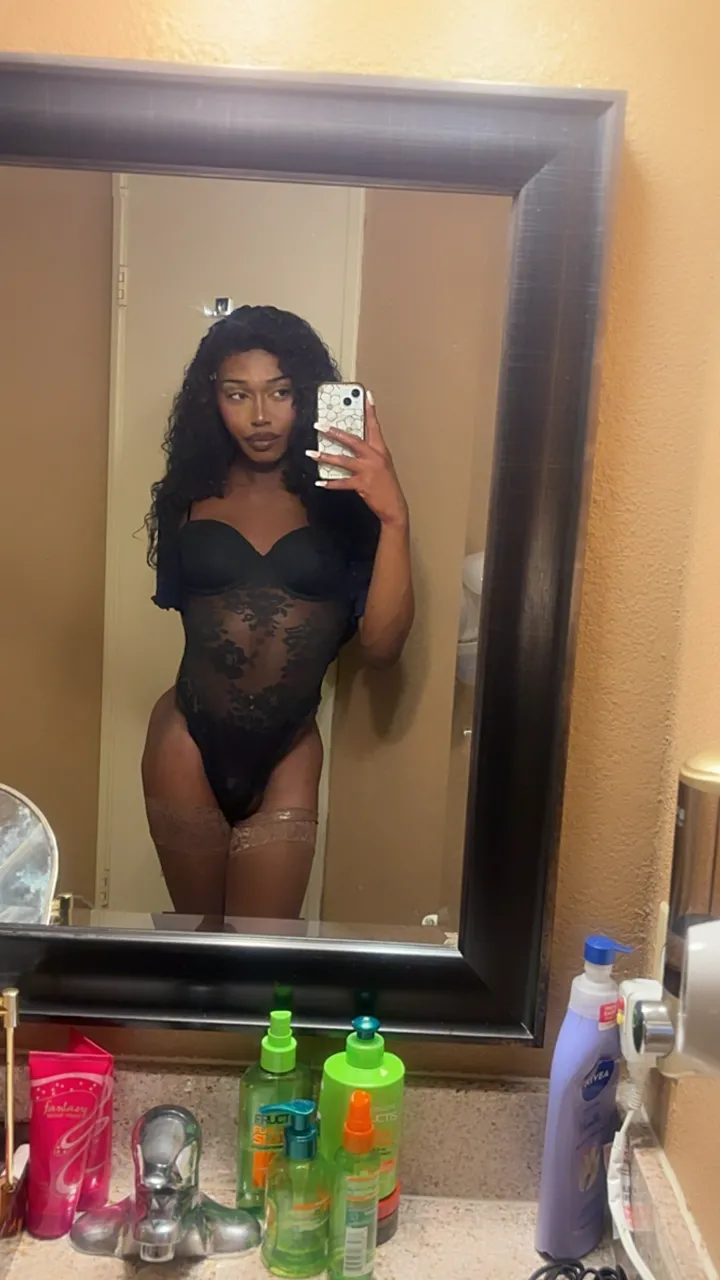 Escorts Ontario, California Kitoria