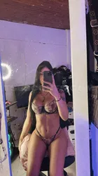 Escorts Medellin, Colombia Alexa López