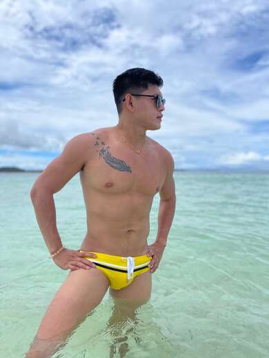 Escorts Singapore Your newest hunk here in SG is just landed