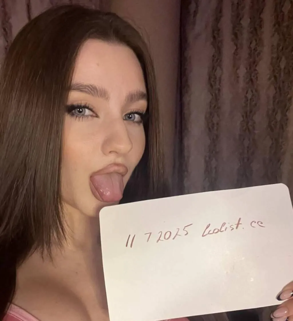 Escorts Brampton, Ontario Helene