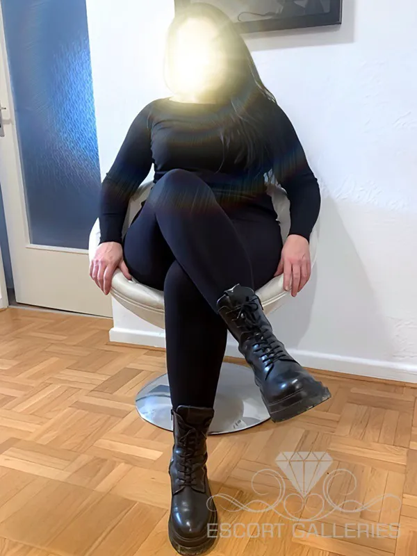 Escorts Paderborn, Germany null