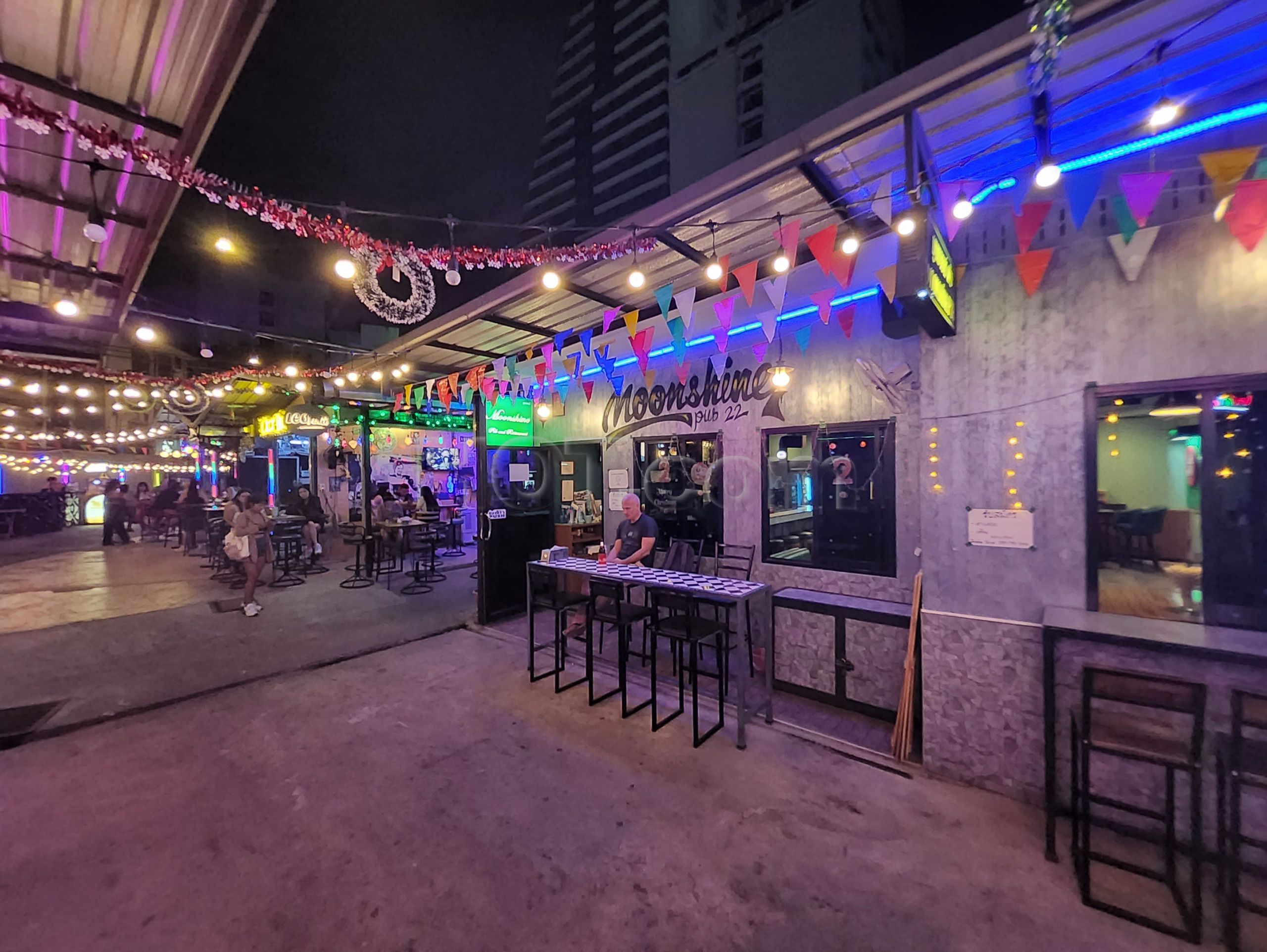 Bangkok, Thailand Moonshine Pub