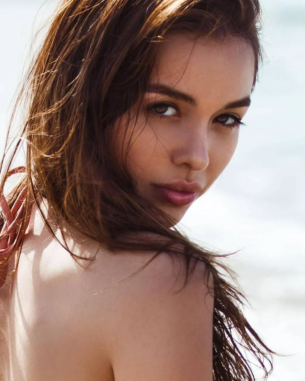 Escorts Singapore, Singapore Your Hot Escort Alexandra Fulfill Your Sexual Desires