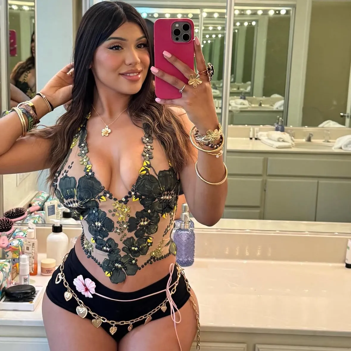 Escorts Calgary, Alberta Diana | Offer Incall and outcall services