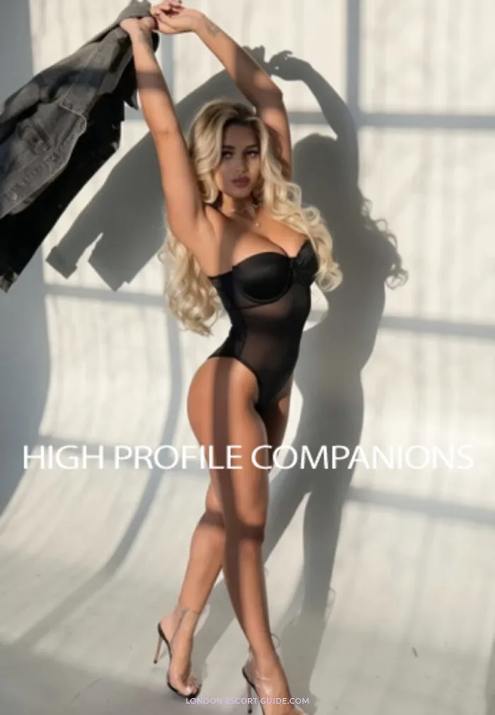 Escorts London, England Bella