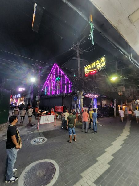 Night Clubs Ban Phatthaya Tai, Thailand Raas Club