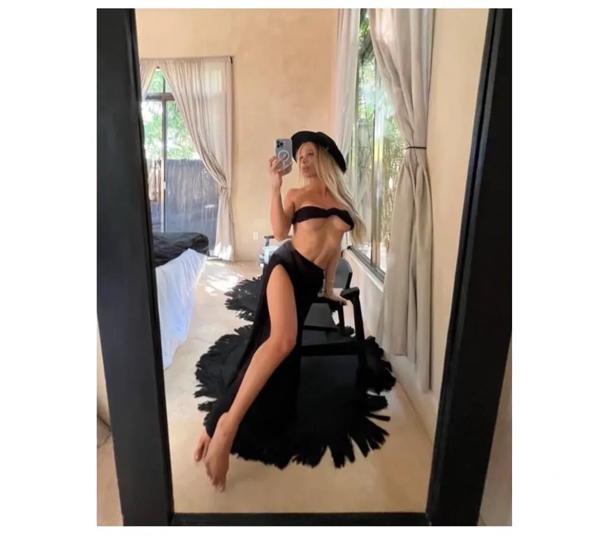 Escorts Ashford, England YOUR DREAN DOLL ITS IN TOWN