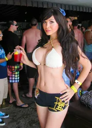 Escorts Irvine, California TS LOLA VERS GFE