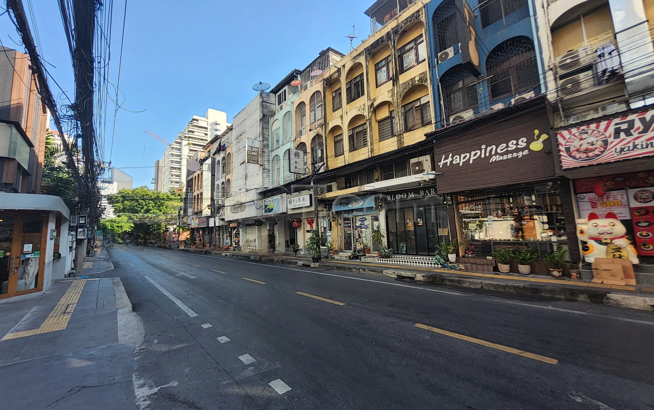 Bangkok, Thailand Happiness Massage