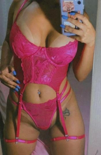 Escorts Lexington, Kentucky Lili 🇨🇴 hot colombiana with big booty and tits 🍒🍑 pretty face 😍 naughty and sexy 🔥real pictures