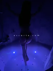 Escorts Rouen, France Jijie