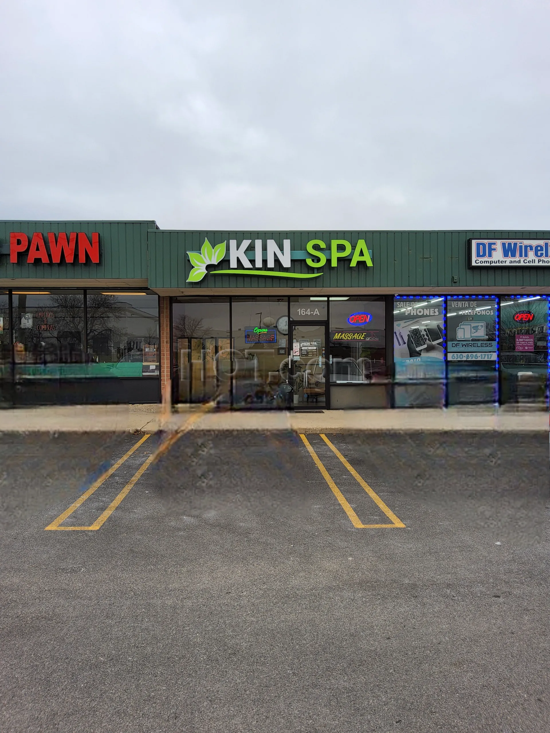 Carol Stream, Illinois Kin Spa