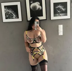Escorts Medicine Hat, Alberta Cynthia