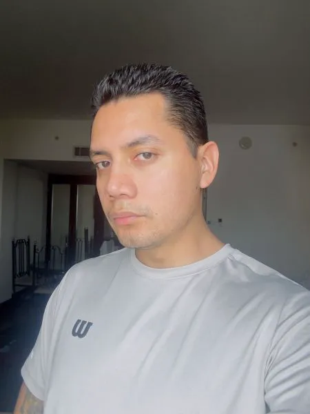 Escorts Santiago de Queretaro, Mexico HugoUlises