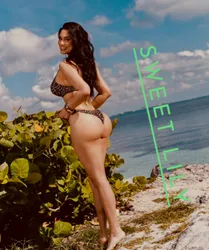 Body Rubs Houston, Texas Queen of Tantra Lily 🌺 | Sweet & inviting oasis awaits for you!