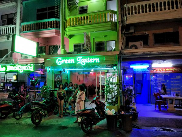 Beer Bar / Go-Go Bar Pattaya, Thailand Green Lantern Bar