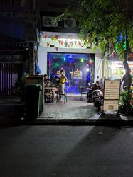 Beer Bar Phnom Penh, Cambodia 51 Pub & Lounge