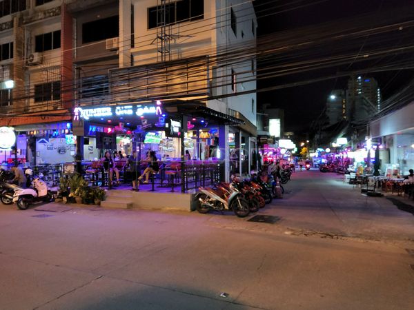 Beer Bar / Go-Go Bar Pattaya, Thailand Number One Bar