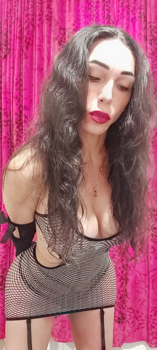 Escorts Croydon, England Sara Naughty