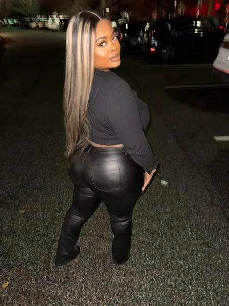 Escorts Atlanta, Georgia London | 🍑💕Curves That Command Attention Visiting Atlanta 🍑💕