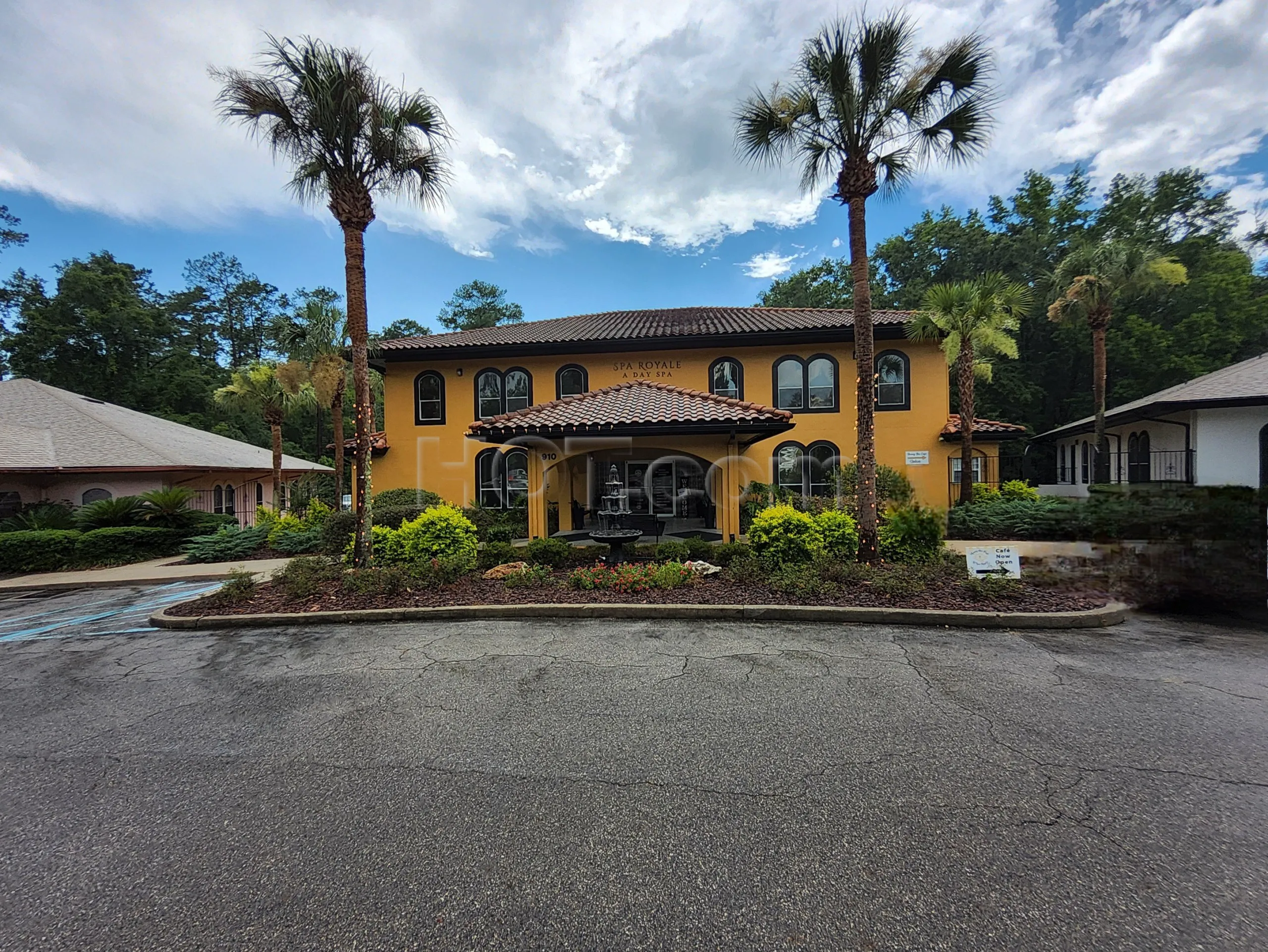 Gainesville, Florida Spa Royale