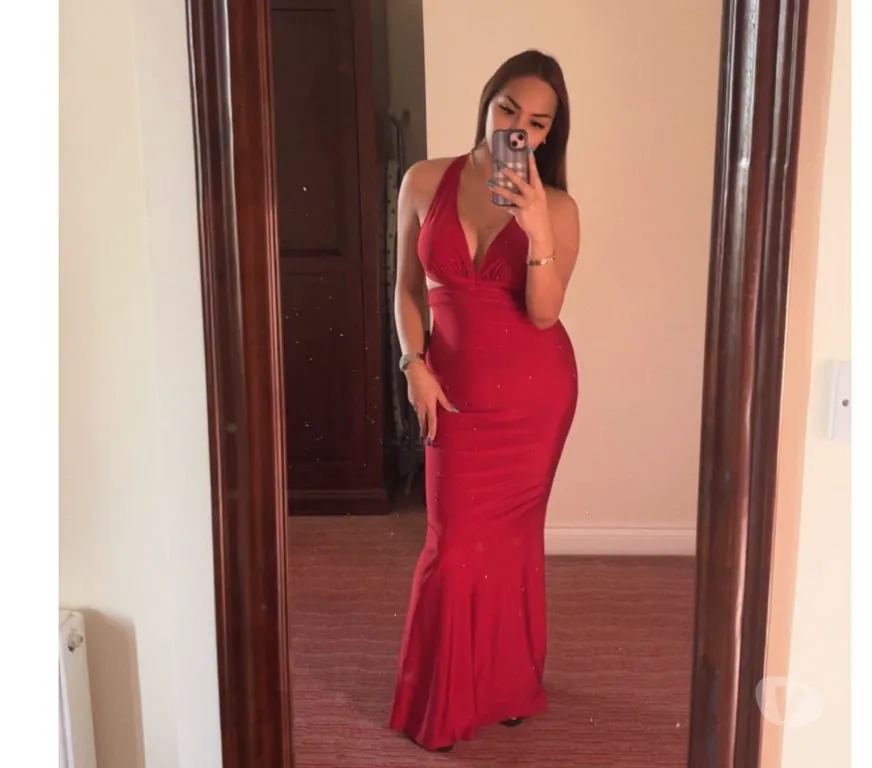Escorts Edinburgh, Scotland Passive Feminine Transgender Woman New in Town!