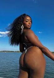 Escorts Edmonton, Alberta Jayde