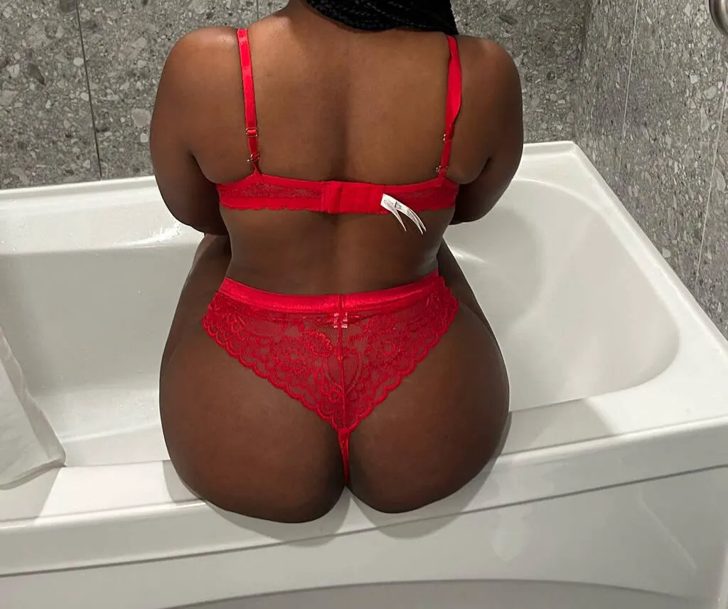 Escorts Burlington, Ontario NEW EXOTIC & loves too play