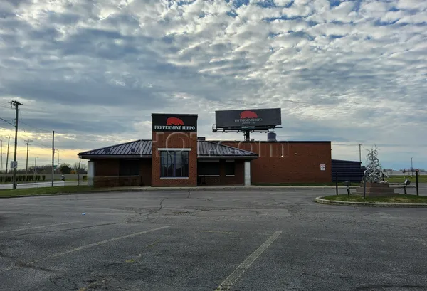 Strip Clubs Toledo, Ohio Peppermint Hippo