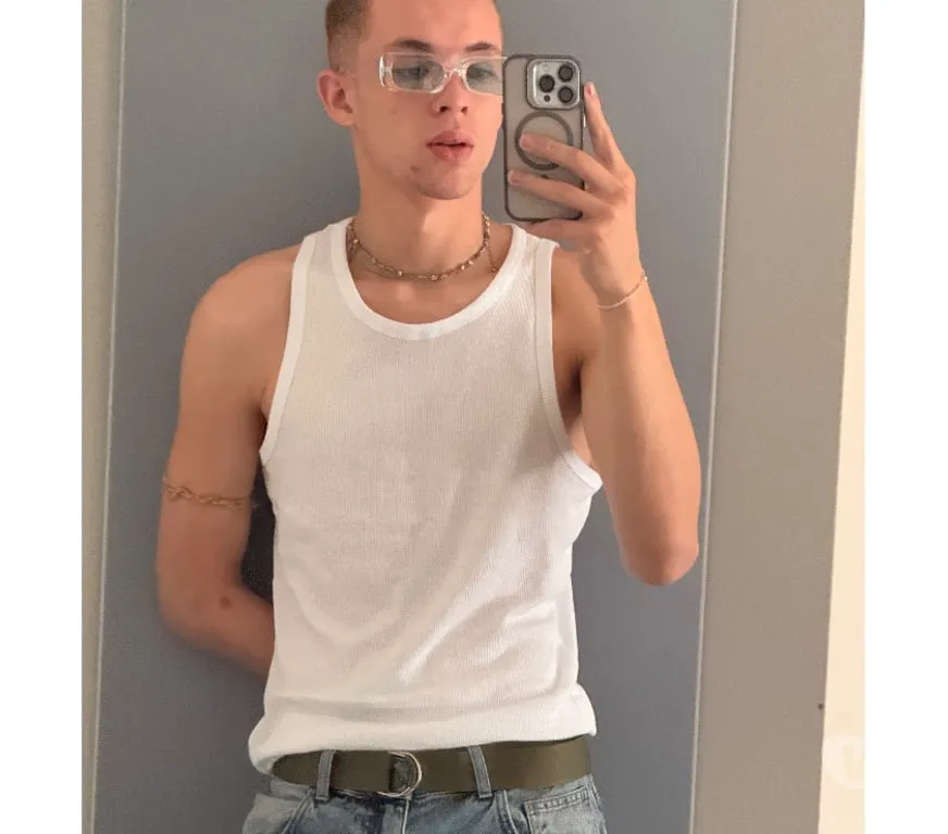 Escorts Grays, England Twink Top&Bottom accom Brazilian mix🇧🇷🍆