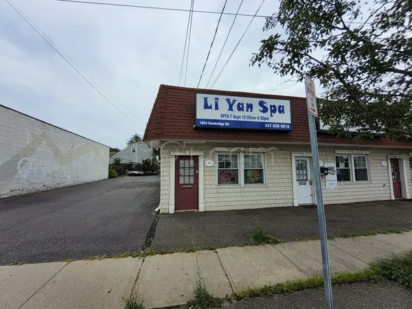 Massage Parlors Li Yan Spa