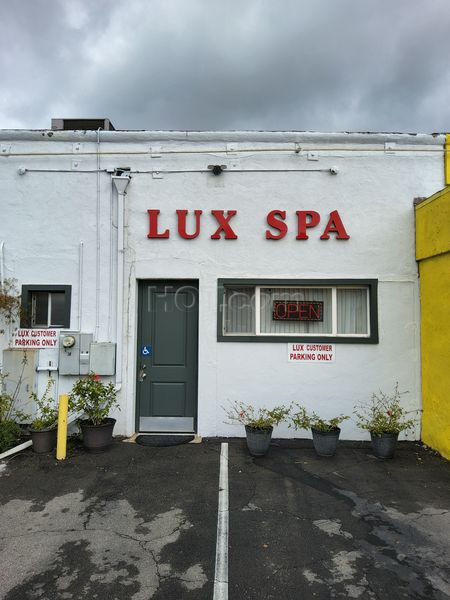 Massage Parlors Pasadena, California Lux Spa & Massage
