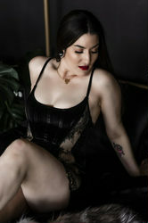 Escorts Tampa, Florida DateSimone