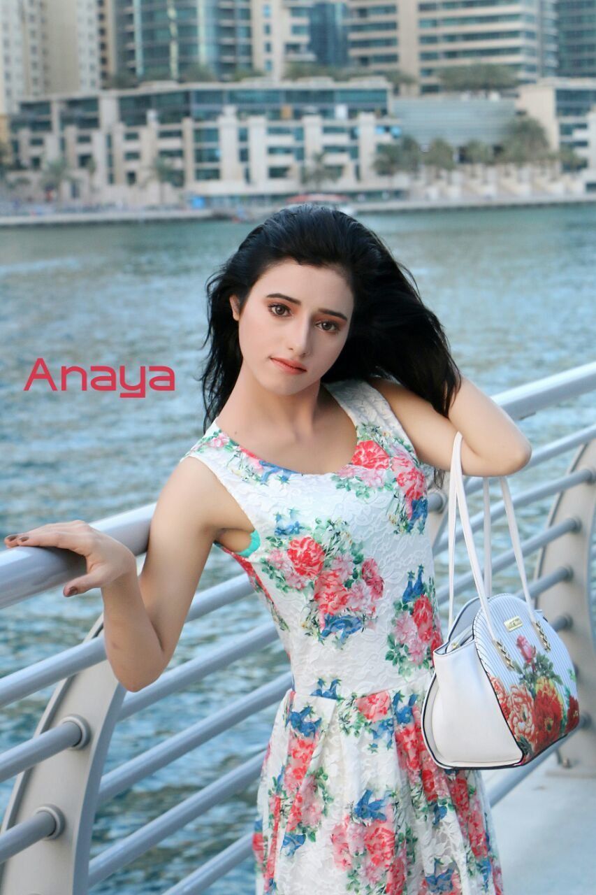 Escorts United Arab Emirates Anaya Indian Girl
