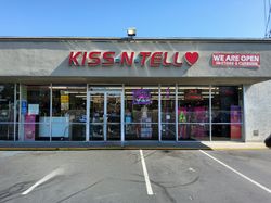 Sacramento, California Kiss - N - Tell