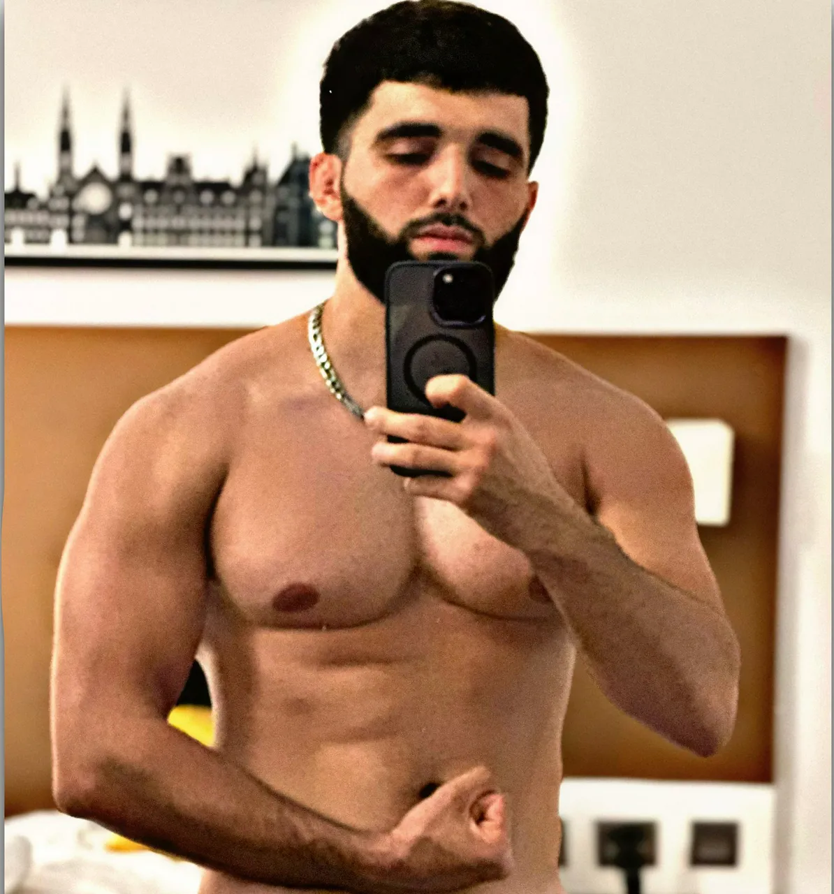 Escorts Dubai, United Arab Emirates Sport Men Xxl